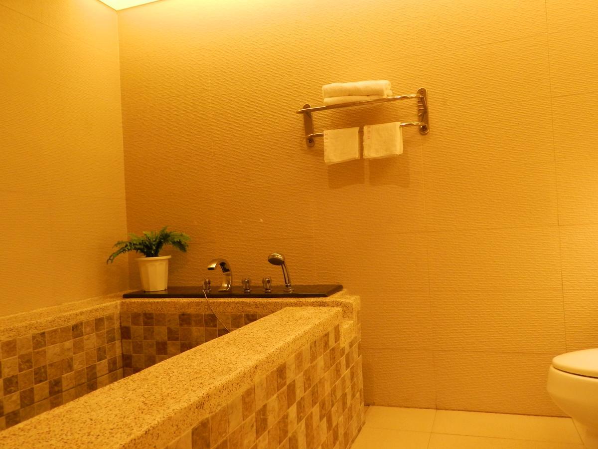 谷關明高溫泉 Mingao Hot Spring Resort Хъпин Екстериор снимка